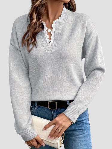 CLARA | SUÉTER FEMENINO | DETALLE ONDULADO Y ESTILO ATEMPORAL