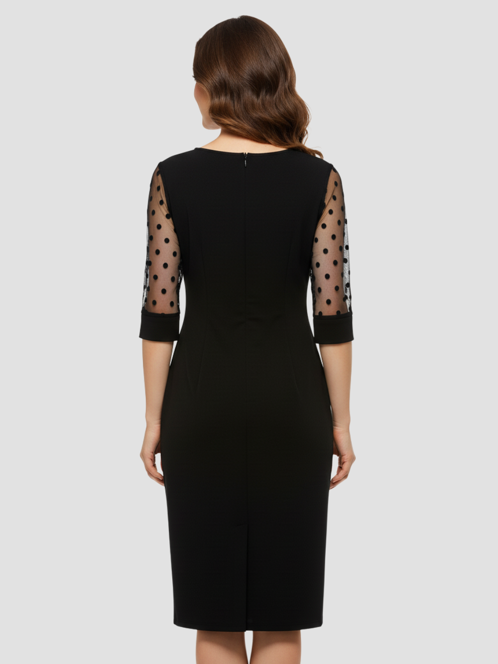 ELISANDRA | VESTIDO NEGRO MIDI CON MANGAS DE ENCAJE – ELEGANCIA CLÁSICA Y DETALLE MODERNO