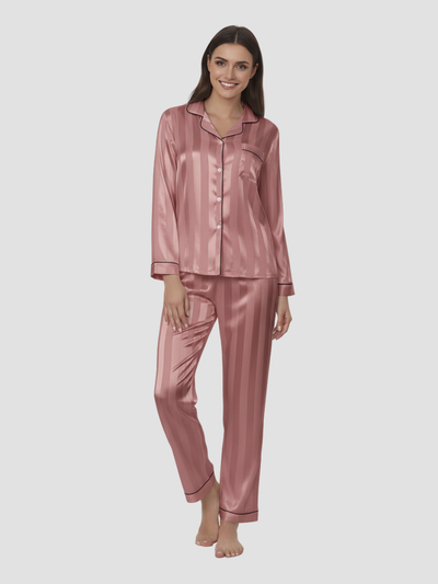 SERENIQUE | PIJAMA DE MUJER EN SATÉN – ESTILO CLÁSICO CON BRILLO ELEGANTE