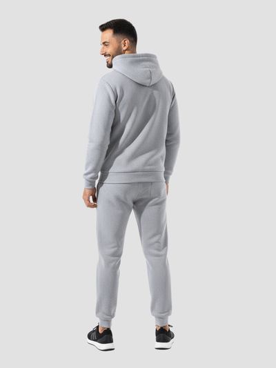 ARVION | CONJUNTO DE HOMBRE EN FELPA SUAVE – DISEÑO LIMPIO Y CONFORT CONTEMPORÁNEO