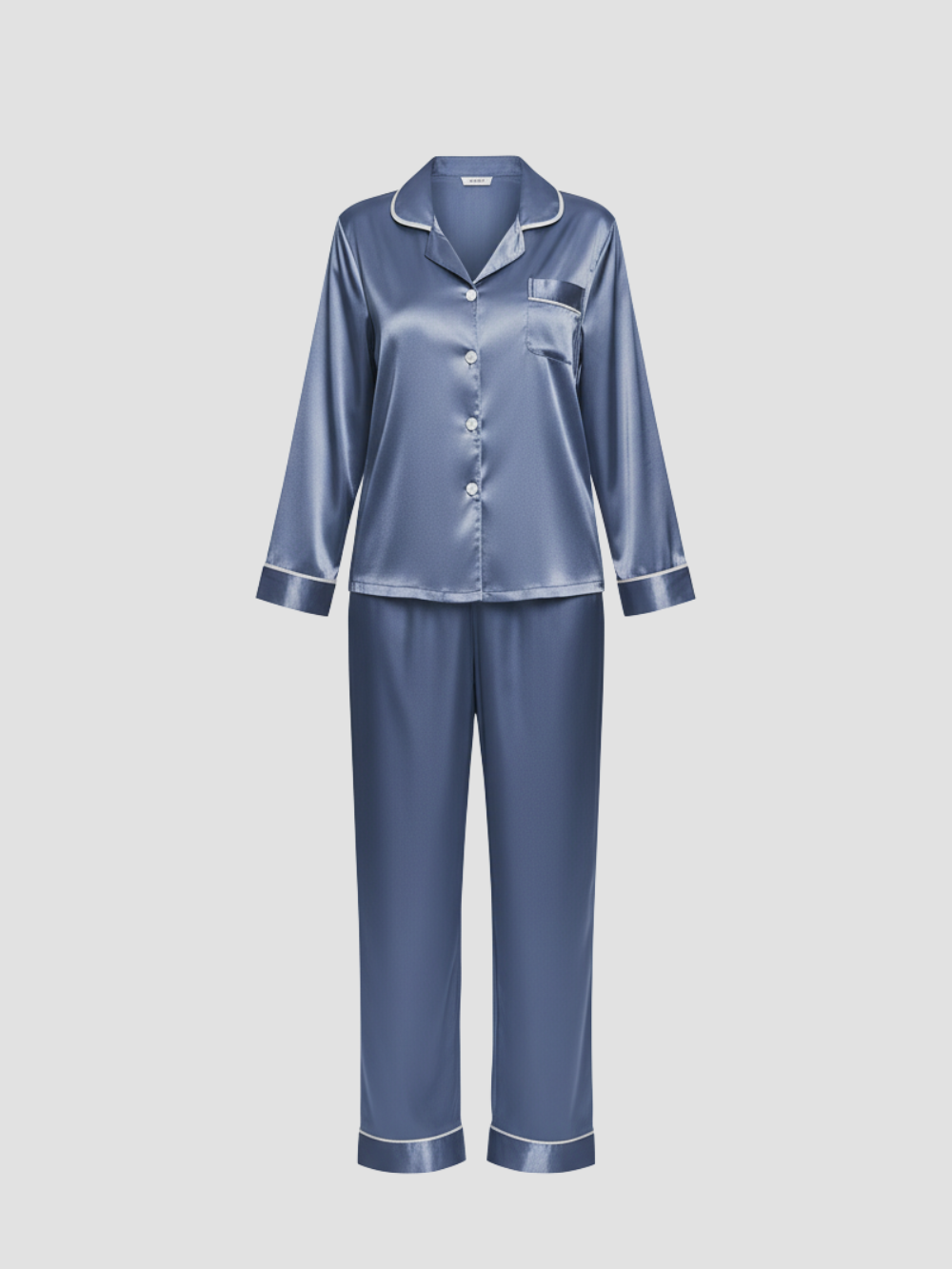 LUMIERA | PIJAMA LARGO SATINADO PARA MUJER – BRILLO DELICADO Y CONFORT CLÁSICO