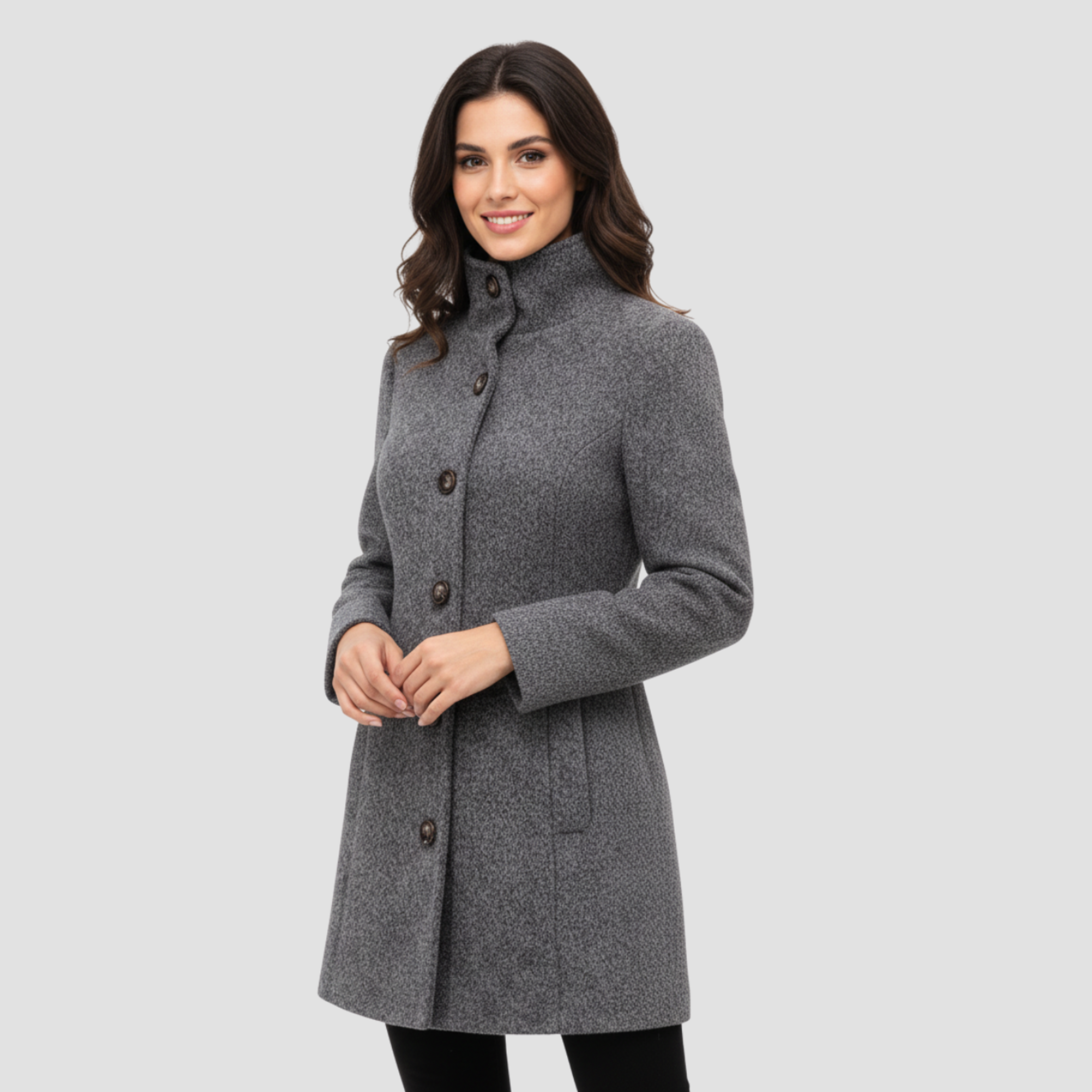 EULENA | ABRIGO DE MUJER CUELLO ALTO – ELEGANCIA LIMPIA Y ABRIGO LIGERO