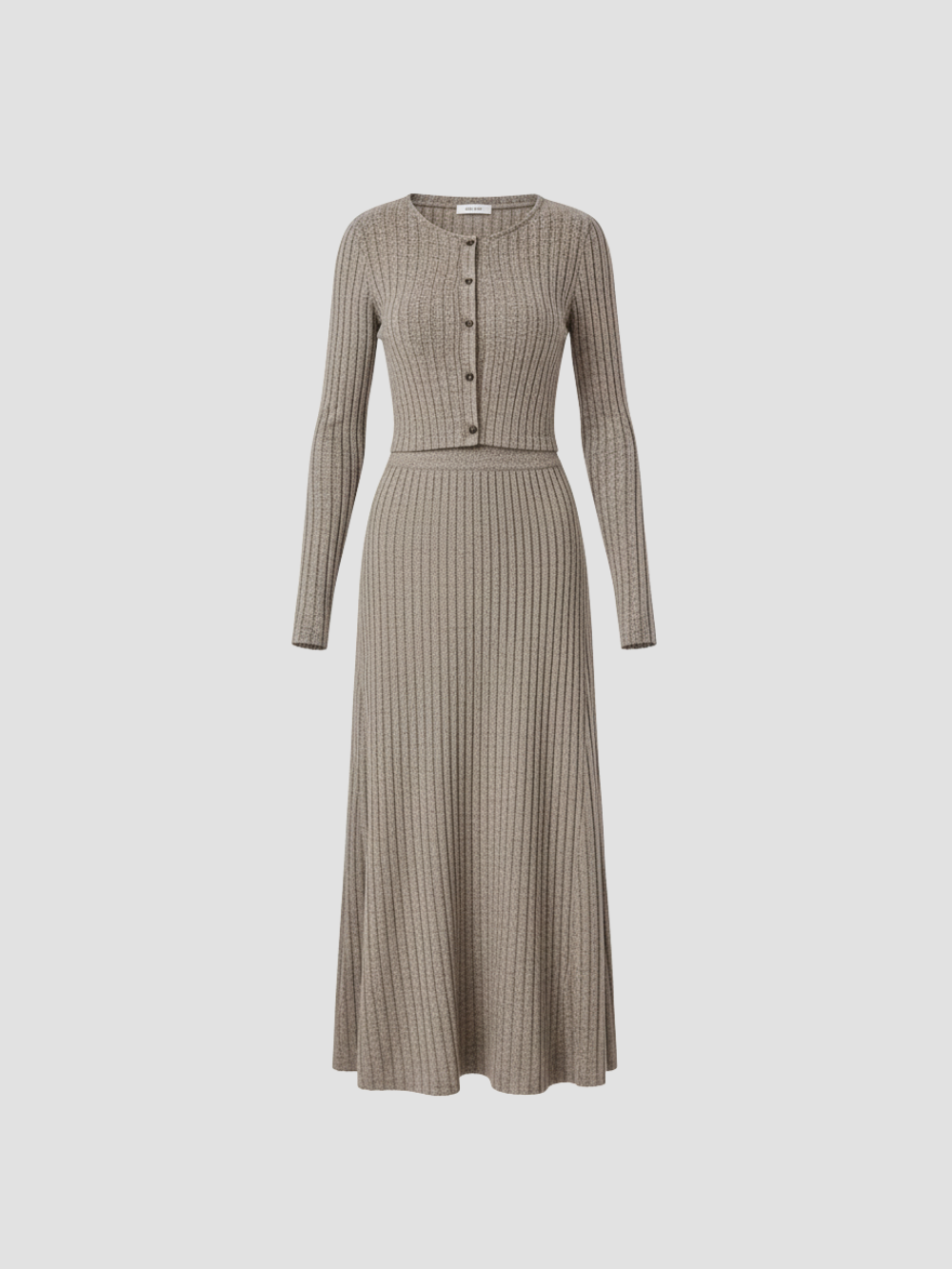 SOLARA | CONJUNTO DE CÁRDIGAN ACANALADO Y FALDA MAXI – ELEGANCIA SUAVE Y FEMININIDAD MODERNA