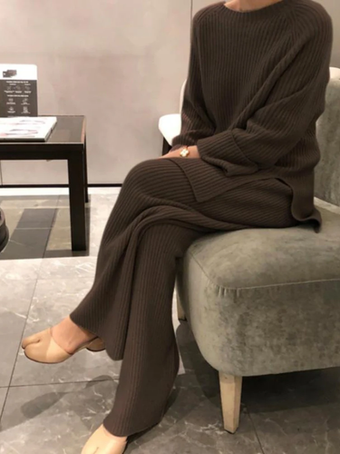 AITANA | SET DE MUJER | CONFORT MODERNO Y VERSATILIDAD