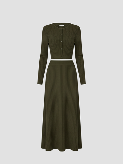 SOLARA | CONJUNTO DE CÁRDIGAN ACANALADO Y FALDA MAXI – ELEGANCIA SUAVE Y FEMININIDAD MODERNA