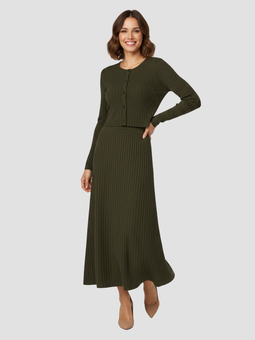 SOLARA | CONJUNTO DE CÁRDIGAN ACANALADO Y FALDA MAXI – ELEGANCIA SUAVE Y FEMININIDAD MODERNA