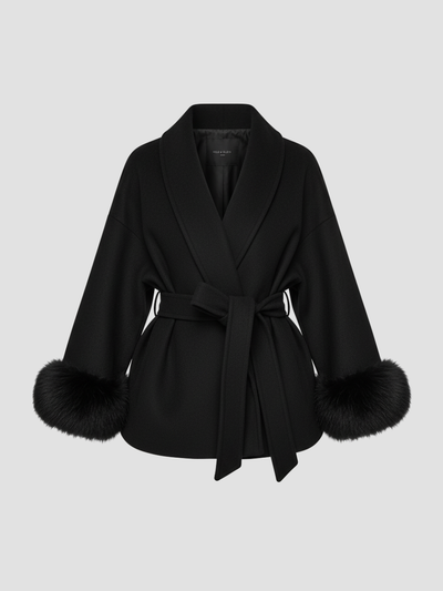 AVERLINE | ABRIGO DE MUJER CON CINTURÓN Y PUÑOS DE PELO  – CALIDEZ Y DISTINCIÓN