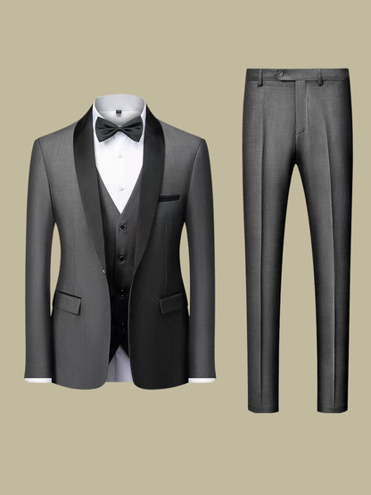 LEANDRO | TRAJE DE HOMBRE | SOLAPA SATINADA Y CORTE IMPECABLE