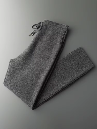 CELSO | CONJUNTO DE HOMBRE | SUDADERA Y PANTALÓN EN CACHEMIRA