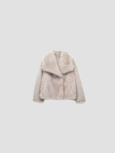 EVELINA | CHAQUETA DE PELUCHE – LUJO CONTEMPORÁNEO Y CALIDEZ SOFISTICADA