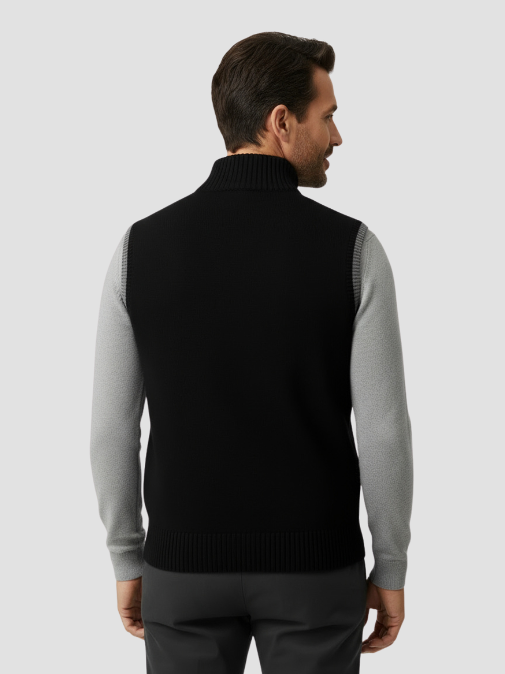 ULLOA | CHALECO DE PUNTO CON CREMALLERA | FUNCIONALIDAD MODERNA