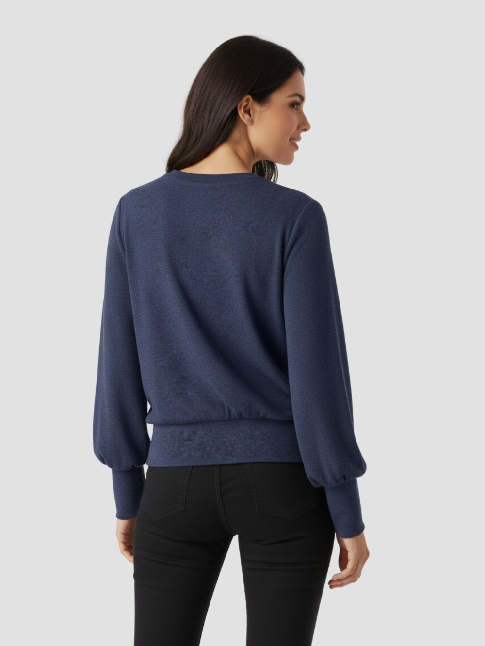 DACIO | TOP DE PUNTO ELÁSTICO CON SOPORTE – LÍNEAS LIMPIAS Y FACILIDAD COTIDIANA