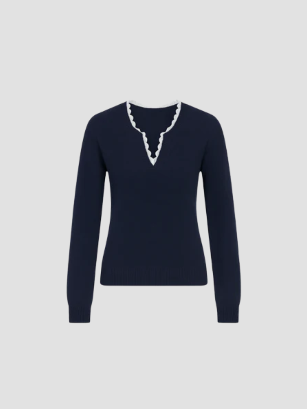 CLARA | SUÉTER FEMENINO | DETALLE ONDULADO Y ESTILO ATEMPORAL