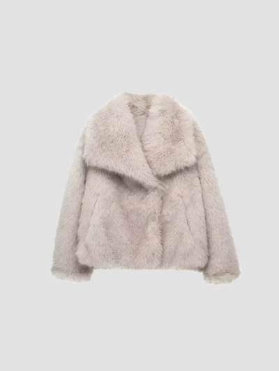 EVELINA | CHAQUETA DE PELUCHE – LUJO CONTEMPORÁNEO Y CALIDEZ SOFISTICADA