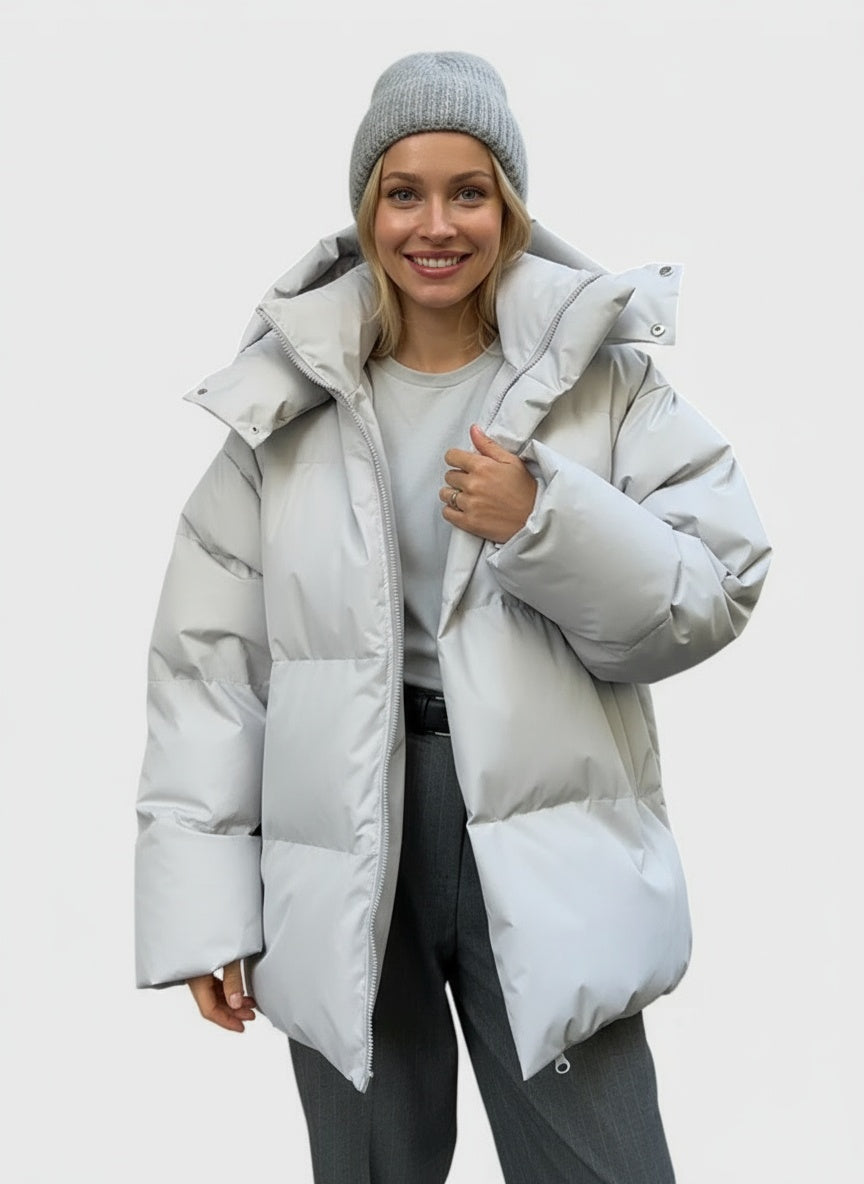 NAÉLLE | CHAQUETA DE MUJER – COMODIDAD, VOLUMEN Y ELEGANCIA URBANA