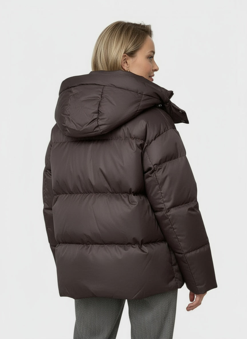 NAÉLLE | CHAQUETA DE MUJER – COMODIDAD, VOLUMEN Y ELEGANCIA URBANA