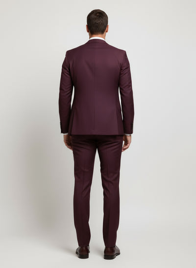 EZQUERRA | TRAJE DE TRES PIEZAS | SOFISTICACIÓN ATEMPORAL