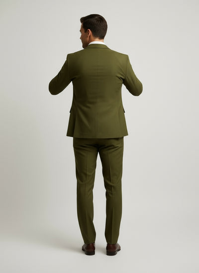 EZQUERRA | TRAJE DE TRES PIEZAS | SOFISTICACIÓN ATEMPORAL