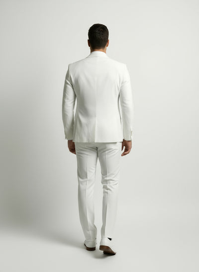 EZQUERRA | TRAJE DE TRES PIEZAS | SOFISTICACIÓN ATEMPORAL