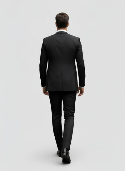 EZQUERRA | TRAJE DE TRES PIEZAS | SOFISTICACIÓN ATEMPORAL