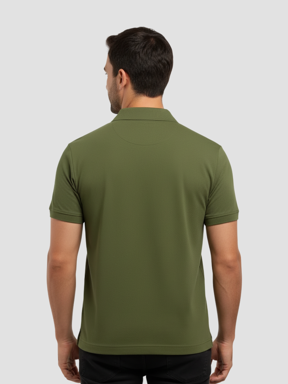 MATEO | POLO HOMBRE ABIERTO | LOOK CASUAL Y REFINADO