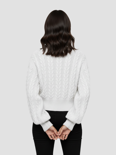 SERELINA | JERSEY DE MUJER CON ESCOTE PLEGADO – EQUILIBRIO ENTRE SENSUALIDAD Y DISTINCIÓN