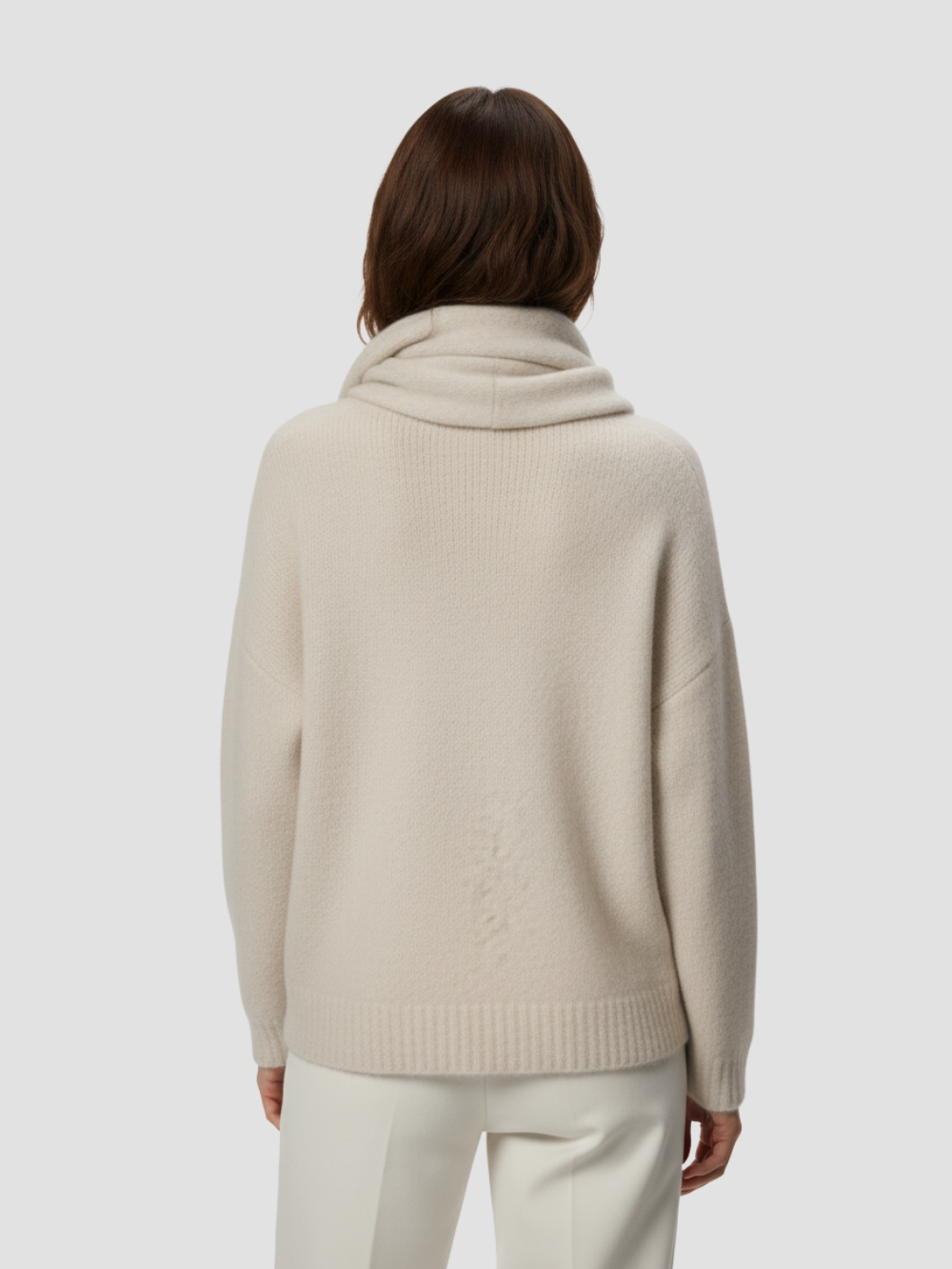 LIRIENNE | JERSEY DE MUJER CON BUFANDA – SOFISTICACIÓN DISCRETA Y MOVIMIENTO NATURAL