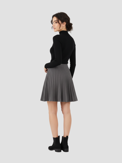 CLARA | FALDA DE MUJER | PLISADA Y ELEGANCIA ATEMPORAL